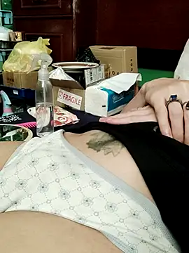 QueenSoreal's Live XXX Chat