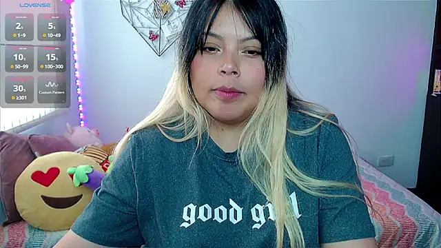 XXX chat uživo modela EllieMoonX