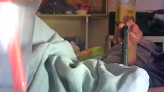 Pokazy przed kamerką – GUAPAN3S3_FIR3