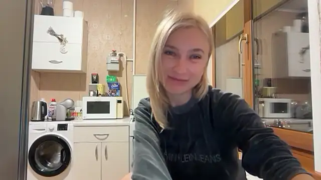 Show modela AngelJeni na web-kameri