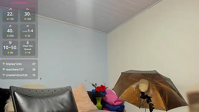 kaylaMinov_ 在線直播表演