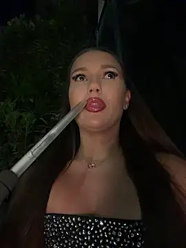 Pokazy przed kamerką – Syka0001