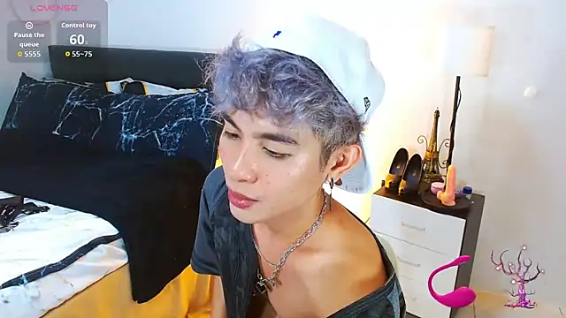 WildestTwink Adlı Modelin Canlı XXX Sohbeti