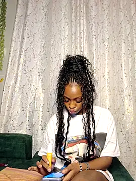 Yoyo-__'s Live XXX Chat