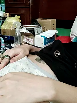 Chatroom XXX en direct de QueenSoreal