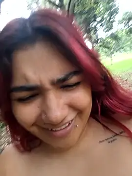 Chat +18 de lucyheart_8 ao vivo