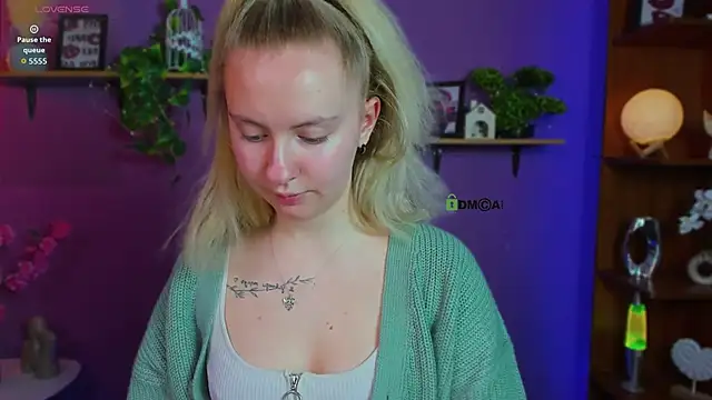 mila_glow1: онлайн-секс-чат