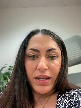 YourQueen18's Webcam Show