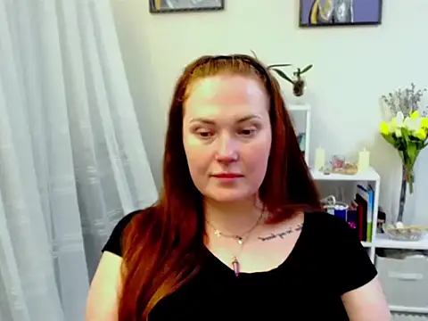 Lady_Tiana élő XXX-chatje