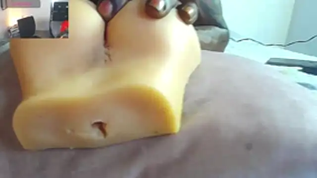 MrByronStallion 在線直播表演