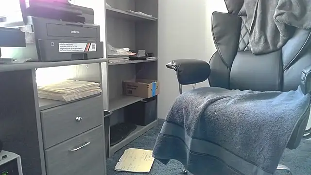 دردشة TrevorSteele الجنسية المباشرة