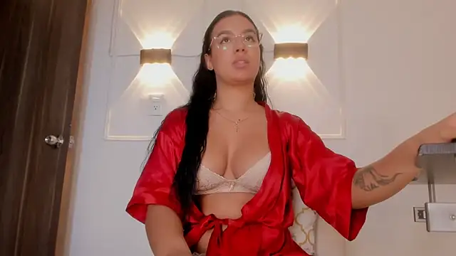 Hanna_Risso 即時 XXX 聊天