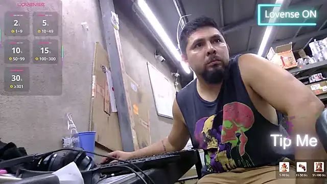 BustedCalln Live XXX chat