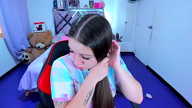 Chatroom XXX en direct de Luna_Analya