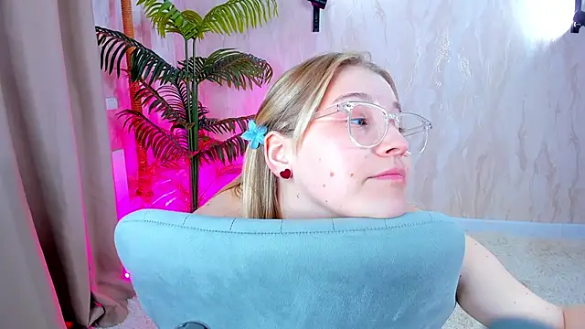 Colleen_Blake 现场XXX聊天