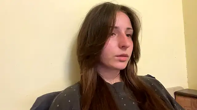 sakuraabloom7 Adlı Modelin Canlı XXX Sohbeti