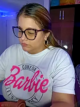 Bonny_rousse01's Webcam Show