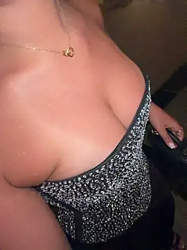 Show modela Syka0001 na web-kameri