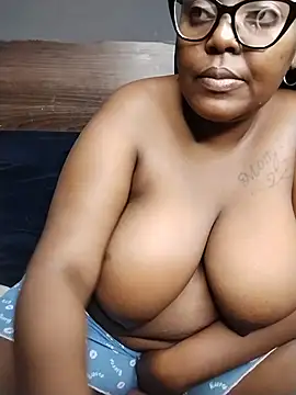 CHERRYYUMMY Adlı Modelin Canlı XXX Sohbeti