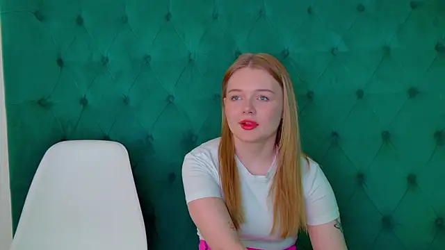 ElinaVale 现场XXX聊天