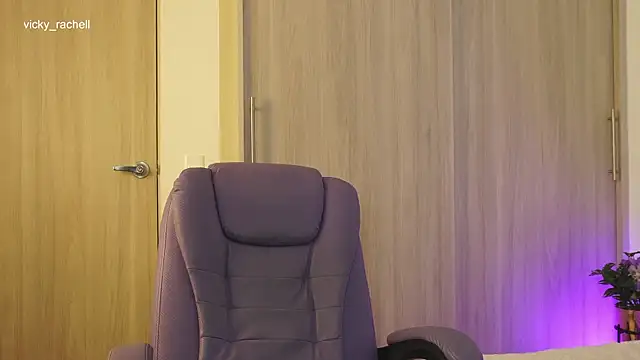 Chatroom XXX en direct de vicky_rachell