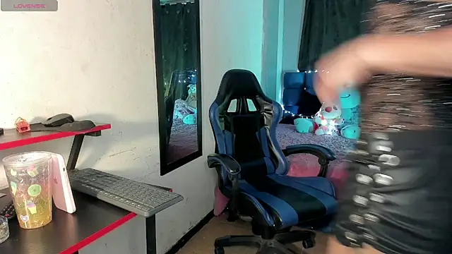 luna_duque Show in webcam