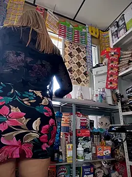 sammyqueenx21 Adlı Modelin Canlı XXX Sohbeti