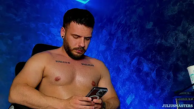 CLOUDYJULIUS: вебкам-шоу