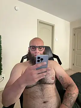 MastaWolfy 即時 XXX 聊天