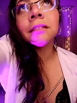 Chatroom XXX en direct de ROUSSE_SINCLAIR