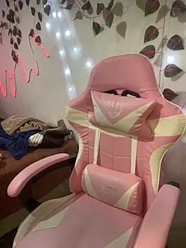 Chatroom XXX en direct de Lindalatina2001