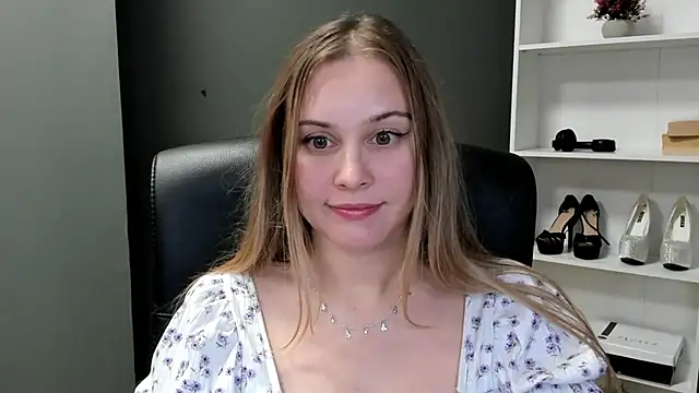 kitty_valeria 现场XXX聊天