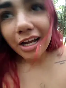 Chatroom XXX en direct de lucyheart_8