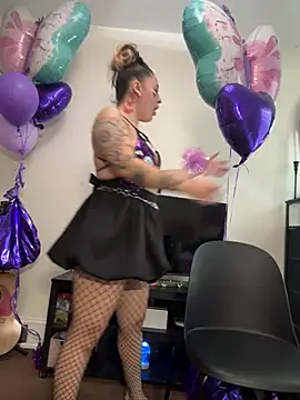 Pertunjukan Kamera Web Mamachulita