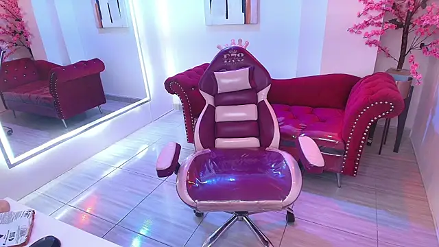 Chatroom XXX en direct de Emily_andrews