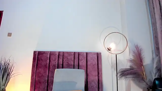 Chat XXX en directo de KeniaCarterr