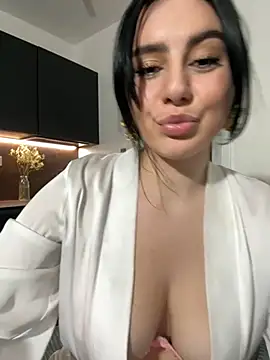 Evelyn___Sweet Chat XXX in diretta