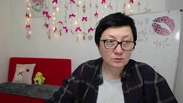 EmilyL0ve: απευθείας συνομιλία ΧΧΧ