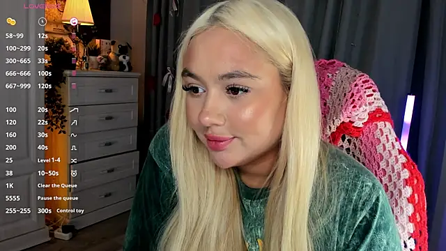 _Loneve__'s Live XXX Chat