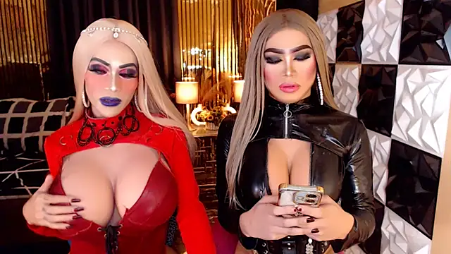 MonstrousCockDiva Pertunjukan Webcam