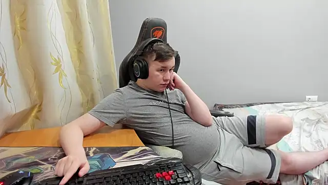 Вебкам-шоу iliaskrislove