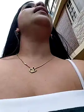 Layla-daring's Live XXX Chat