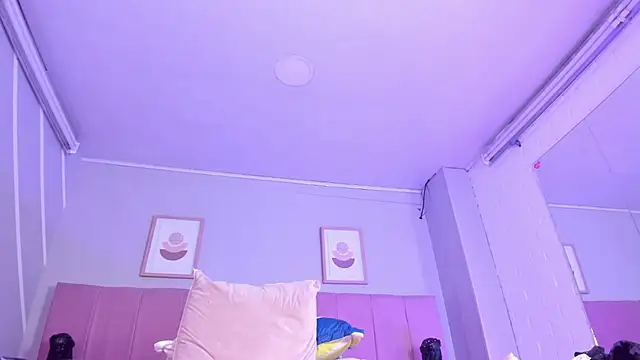 Eligh_'s Live XXX Chat