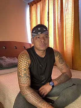 Saipuer31 Live XXX-Chat