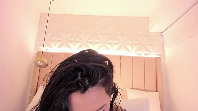 XXX chat uživo modela mystic_carito