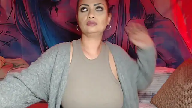 rosse26830 élő XXX-chatje