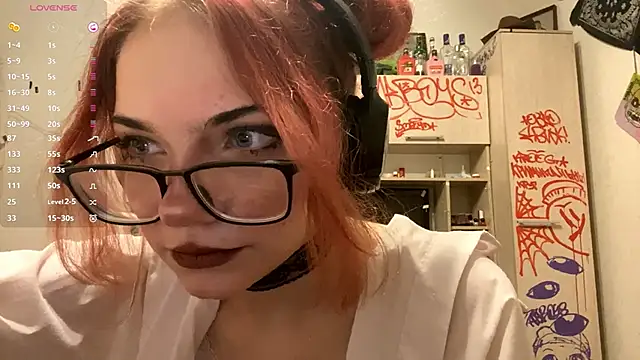 Chatroom XXX en direct de RedHeadCat