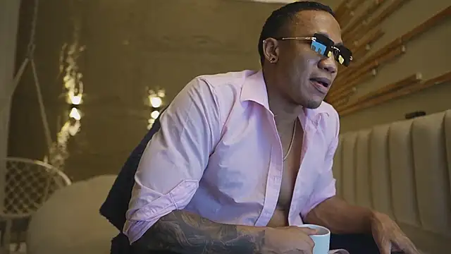 Logan_Varela Webcamshow