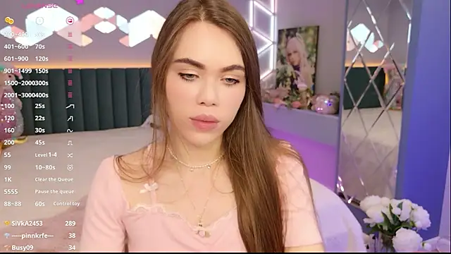 XXX chat uživo modela MimiForce