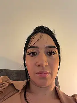 XXX chat uživo modela EmmyEvans1